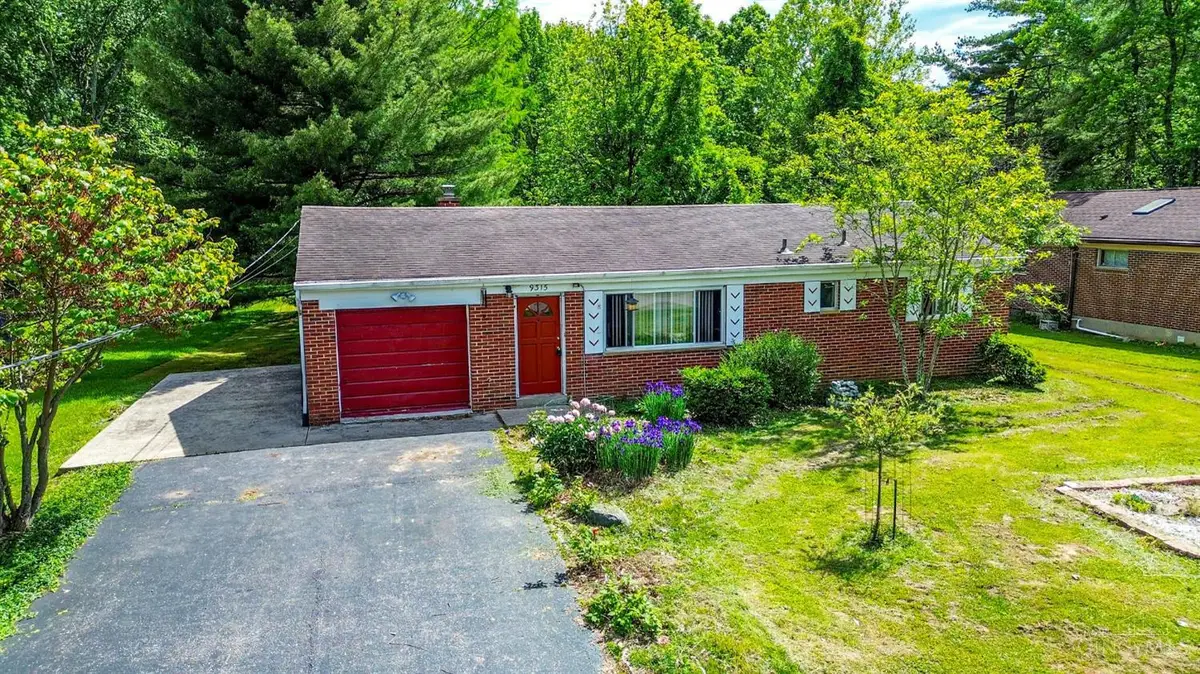9315 Greenhedge Lane, Symmes Township, OH 45140 - #1