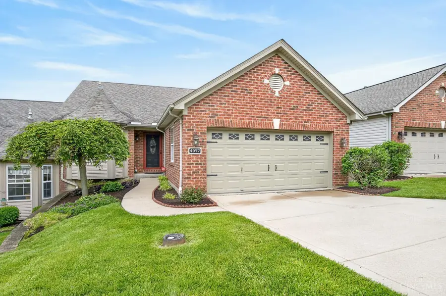 4977 Kleeman Green Drive, Monfort Heights, OH 45211 - #2