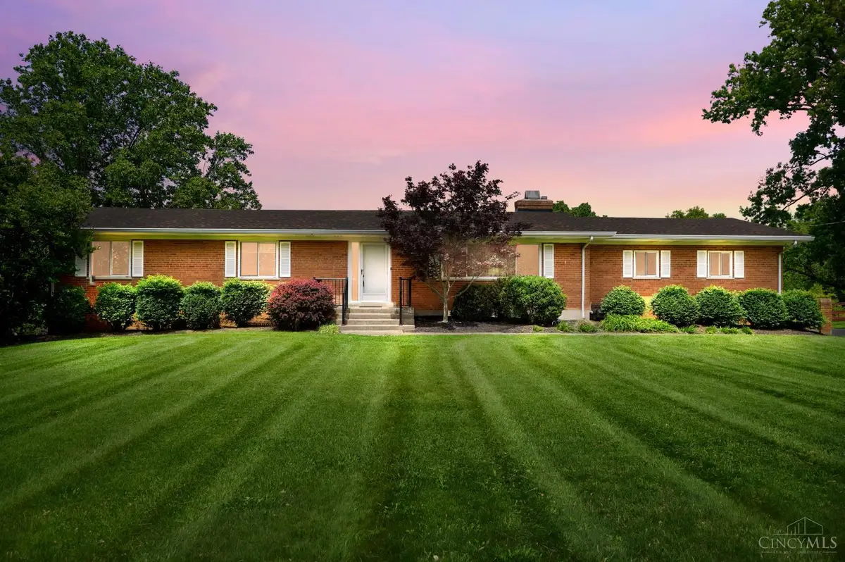 3100 E Galbraith Road, Amberley, OH 45236 - #1