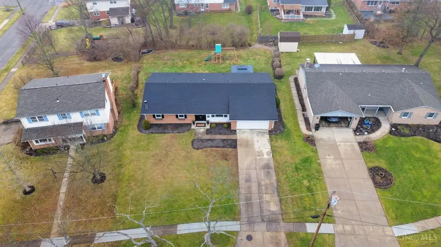 6250 Elmhill Court, Green, OH 45248 - #2