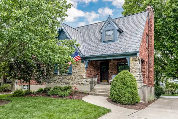 3866 Drakewood Drive, Cincinnati, OH 45209