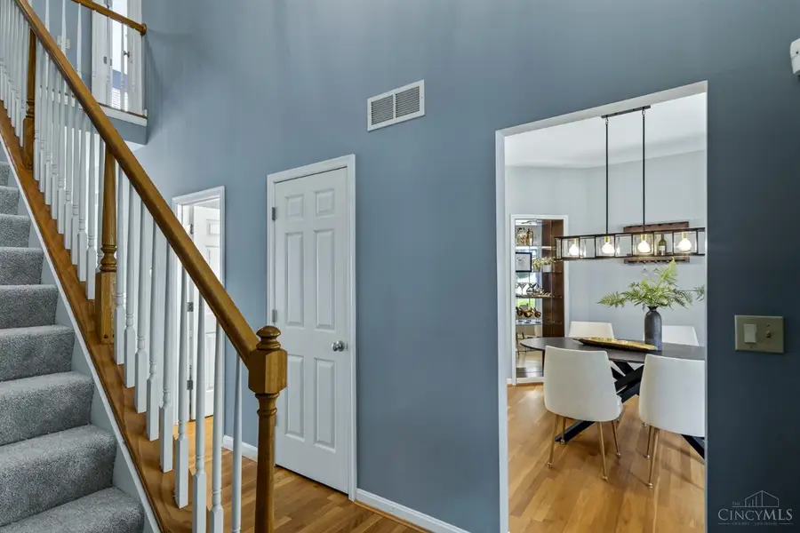 557 Hoge Street, Cincinnati, OH 45226 - #3