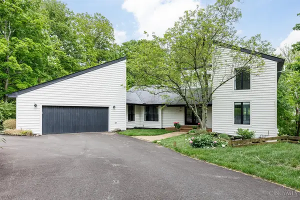 6167 Foxdale Court, Madeira, OH 45243