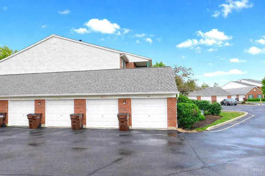 9612 Crosley Farm Drive #20, Colerain, OH 45251 - #3