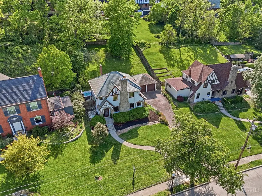 801 Ludlow Avenue, Cincinnati, OH 45220 - #3