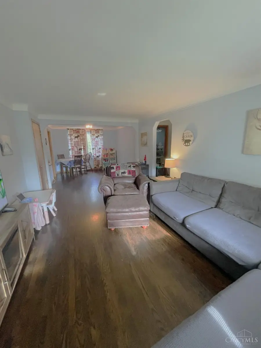 1724 Hillfred Lane, Cincinnati, OH 45238 - #3