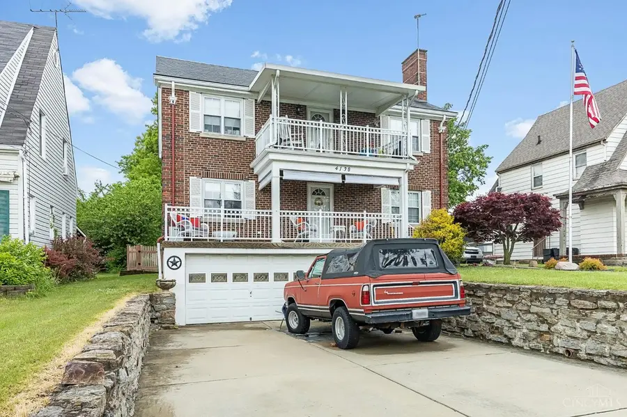 4138 Homelawn Avenue, Cheviot, OH 45211 - #3