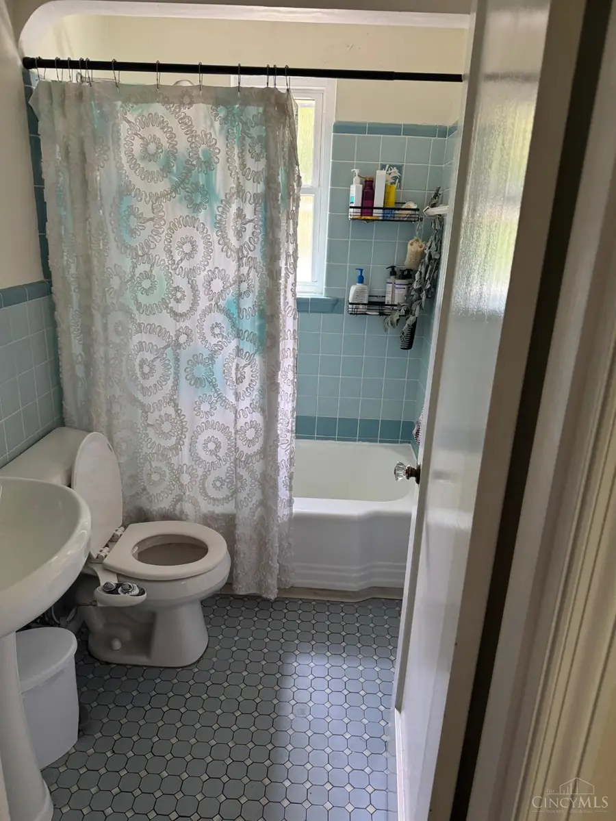 1535 Springlawn, Cincinnati, OH 45223 - #3