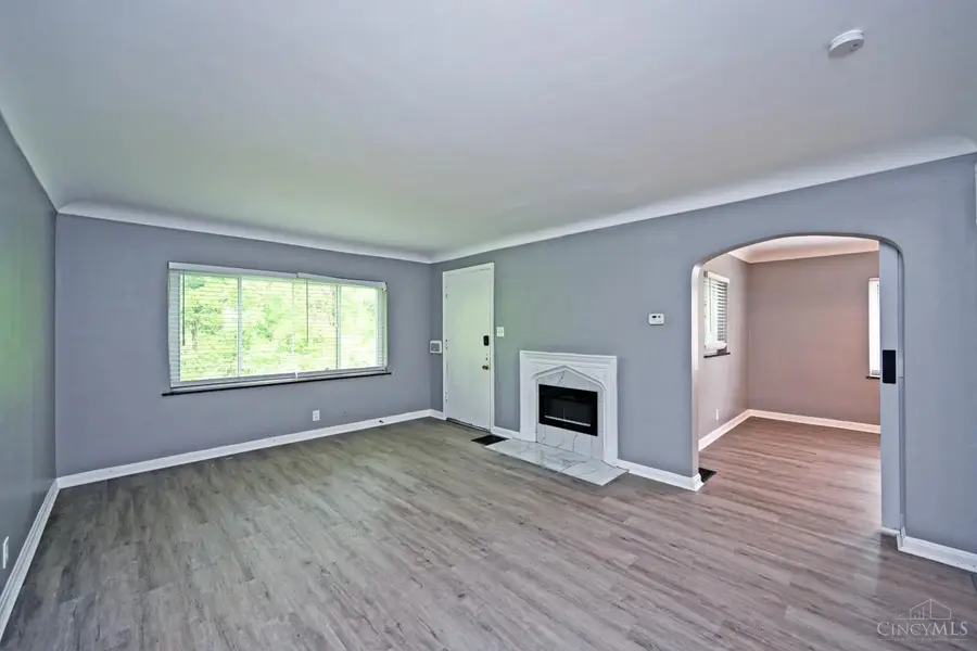 1403 Shenandoah Avenue, Cincinnati, OH 45237 - #3