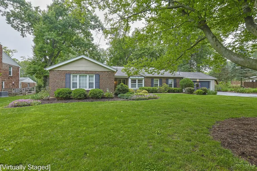 8853 Hollyhock Drive, Cincinnati, OH 45231 - #2