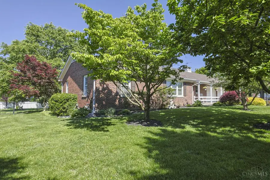 8161 Cox Road, West Chester, OH 45069 - #2