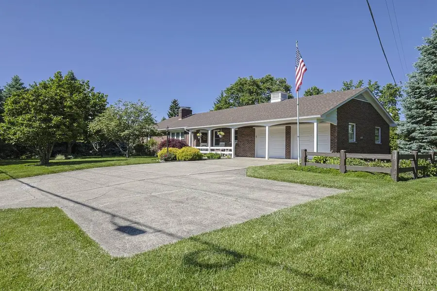 8161 Cox Road, West Chester, OH 45069 - #3