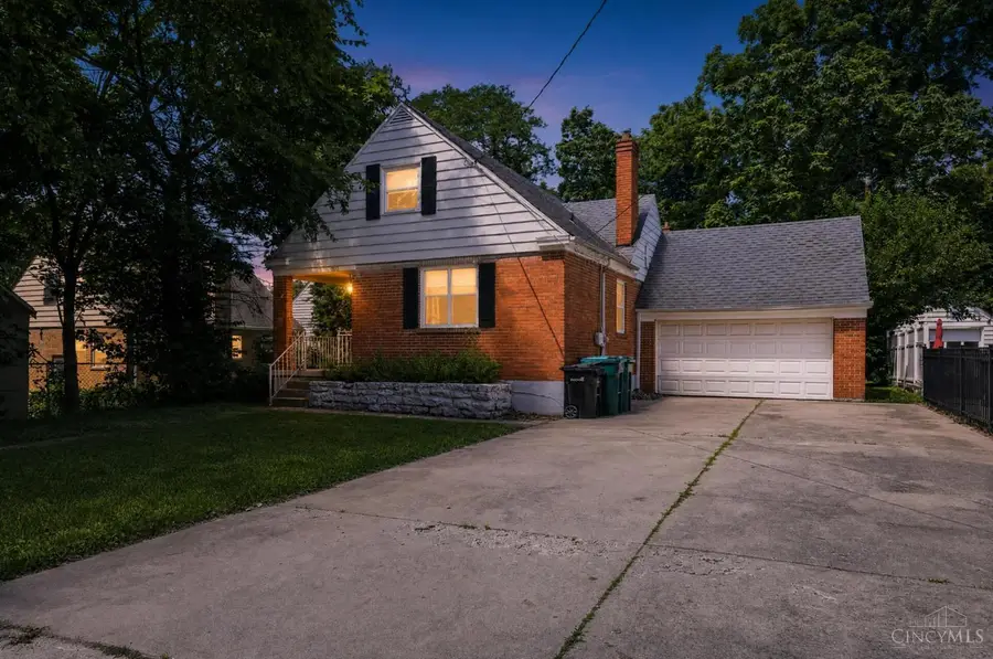 5711 Kenneth Avenue, Cincinnati, OH 45224 - #2