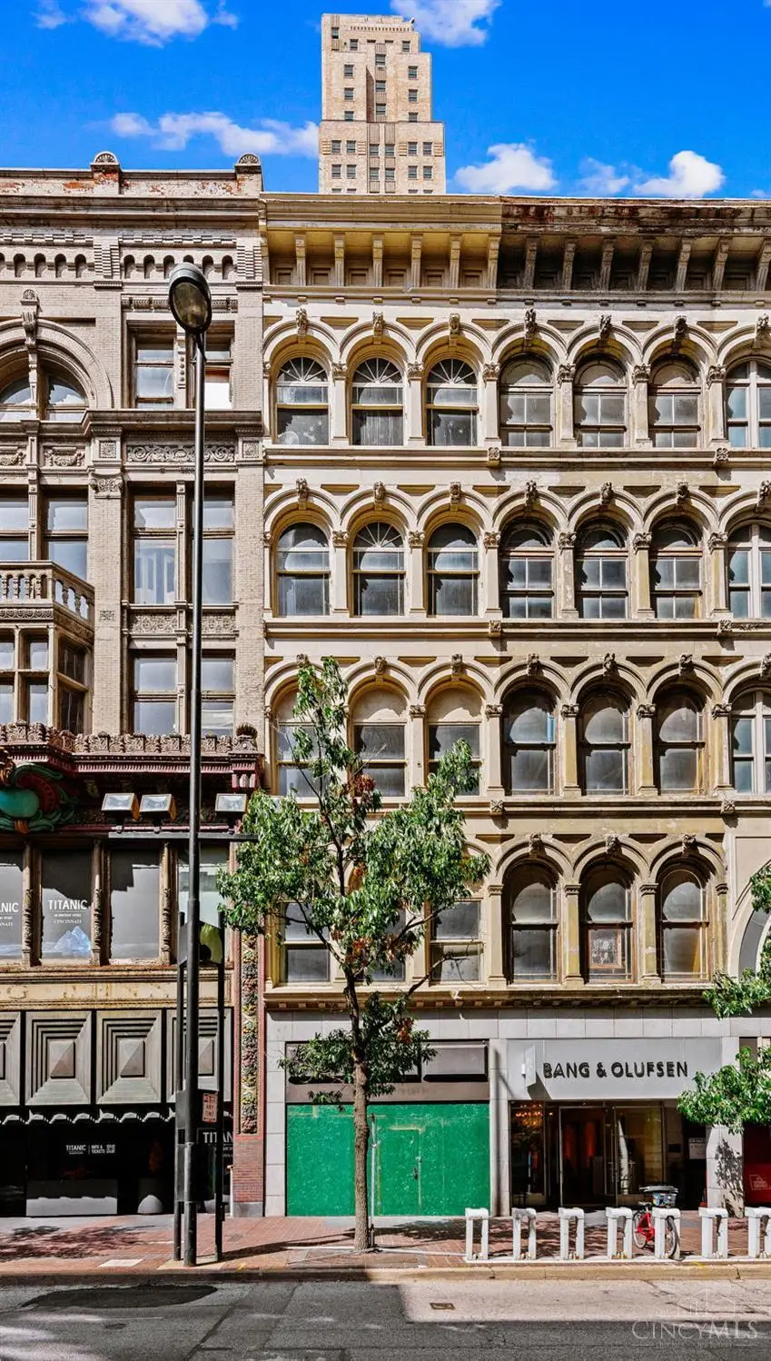 8 W Fourth Street, Cincinnati, OH 45202 - #2