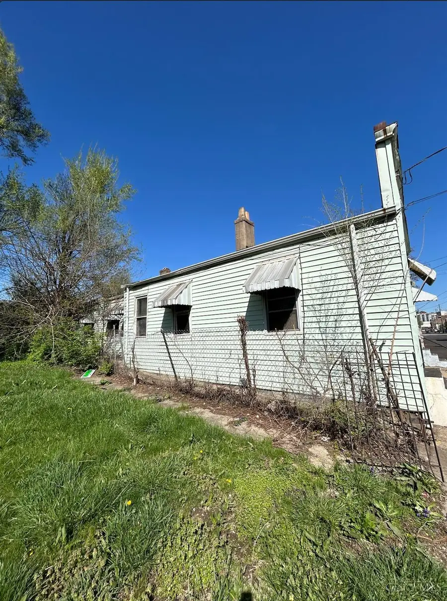 832 N Livingston Street, Cincinnati, OH 45214 - #2