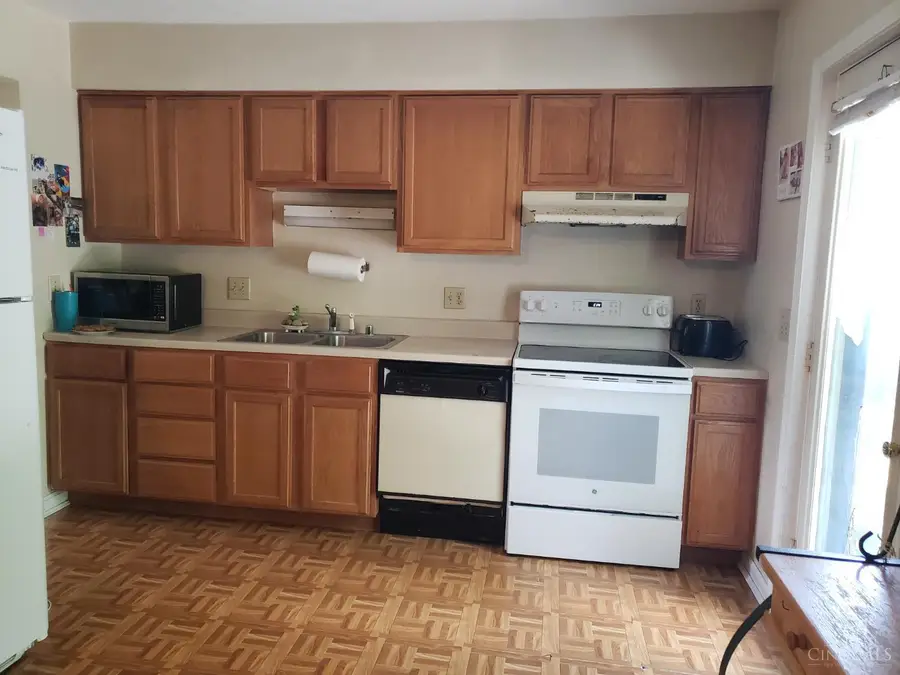 6090 Werk Road, Cincinnati, OH 45248 - #3