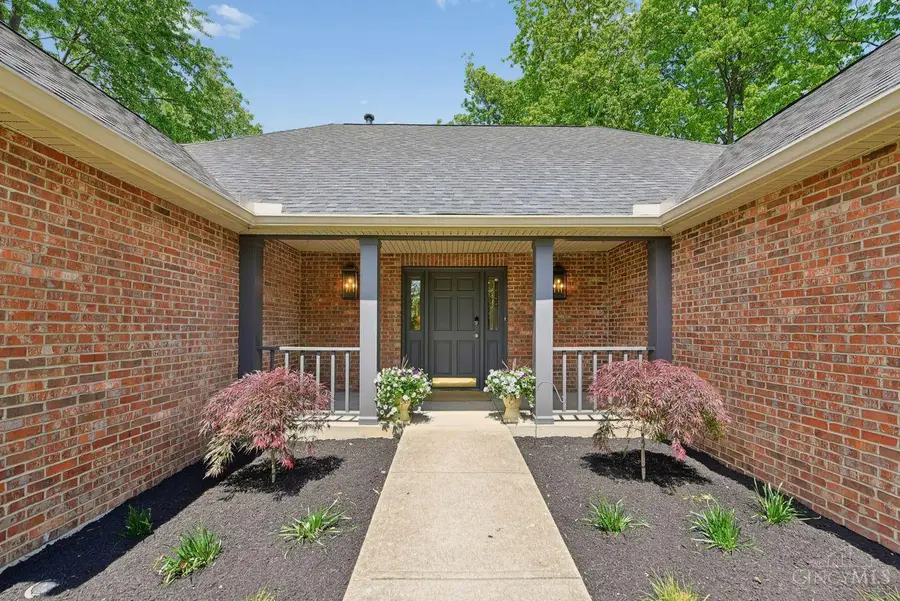 6149 Saint Regis Drive, Sycamore, OH 45236 - #2