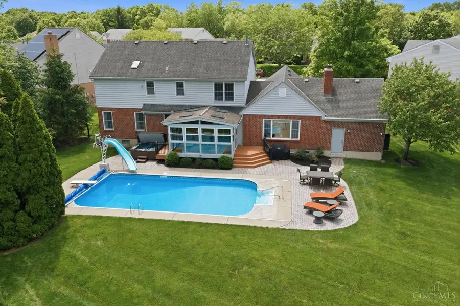 7220 Rolling Meadows Drive, West Chester, OH 45069 - #2
