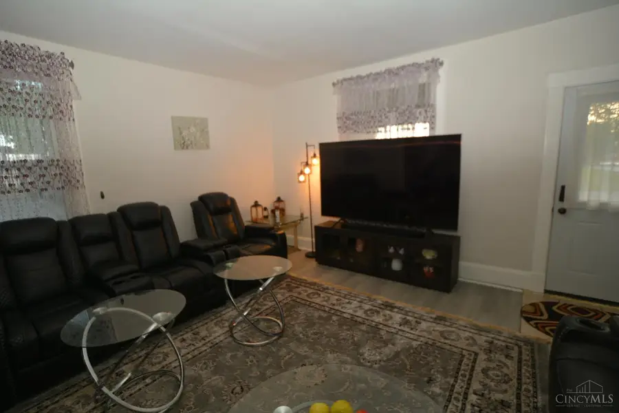 11122 Main Street, Cincinnati, OH 45241 - #2
