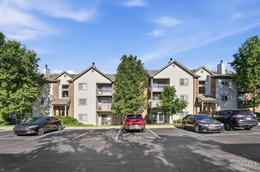 8887 Eagleview Drive #6, West Chester, OH 45069 - #3