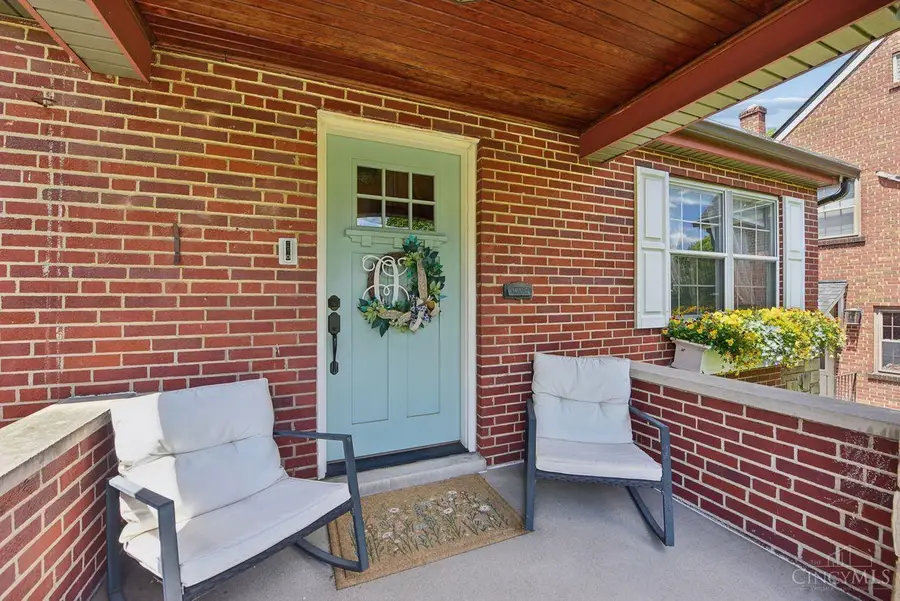 3859 Drakewood Drive, Cincinnati, OH 45209 - #3