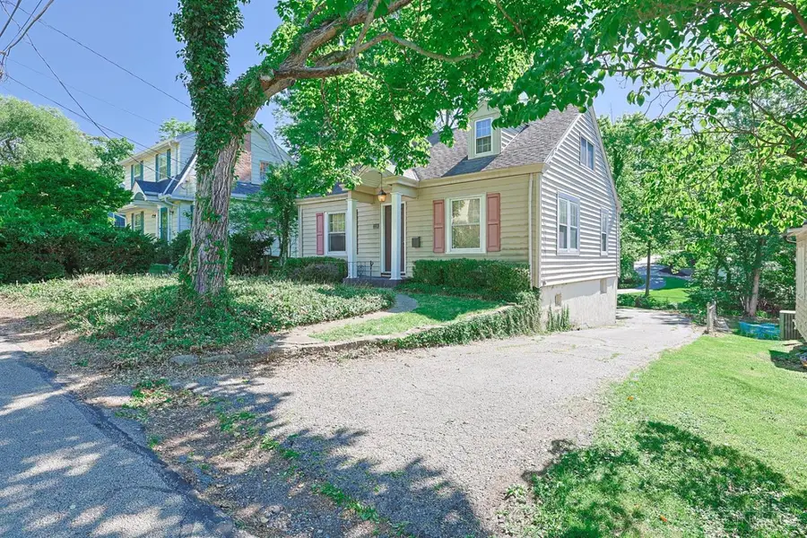 224 Charles Street, Wyoming, OH 45215 - #2