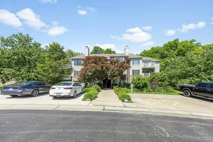9821 Regatta Drive #303, Cincinnati, OH 45252 - #2