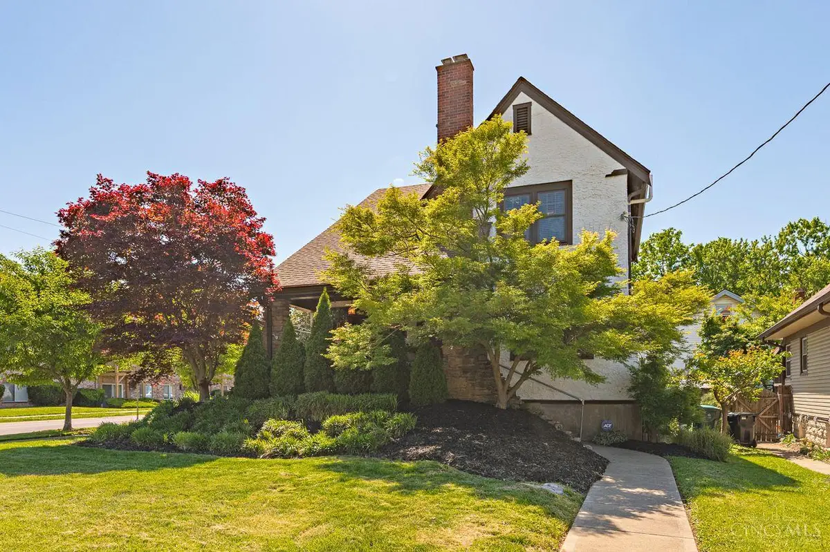 6244 Montgomery Road, Cincinnati, OH 45213 - #1
