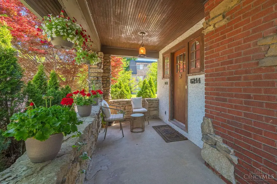 6244 Montgomery Road, Cincinnati, OH 45213 - #3
