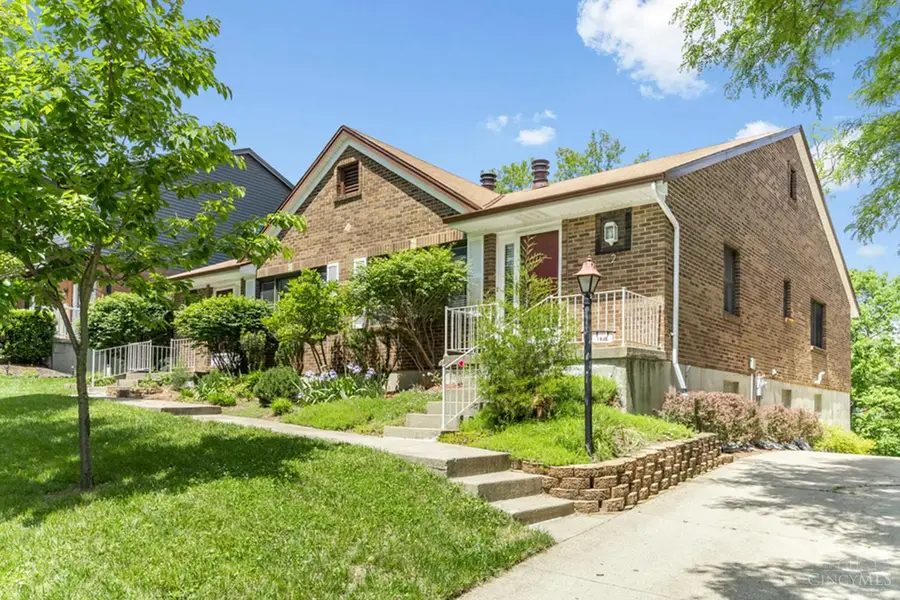 1813 Tuxworth Avenue #2(10), Cincinnati, OH 45238 - #3
