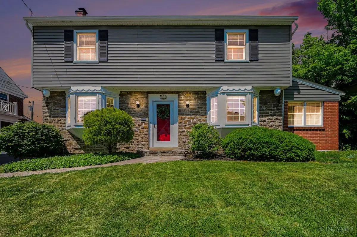 1102 Sunnyslope Drive, Cincinnati, OH 45229 - #1