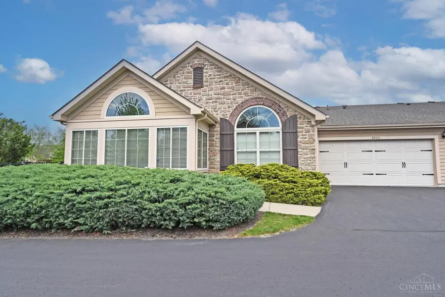 9203 Park Place Circle, West Chester, OH 45069 - #2