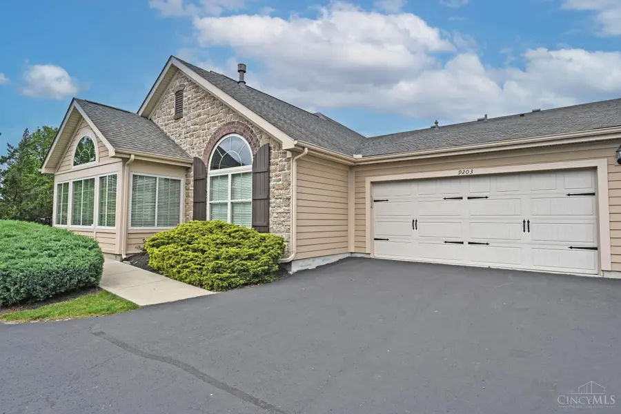 9203 Park Place Circle, West Chester, OH 45069 - #3