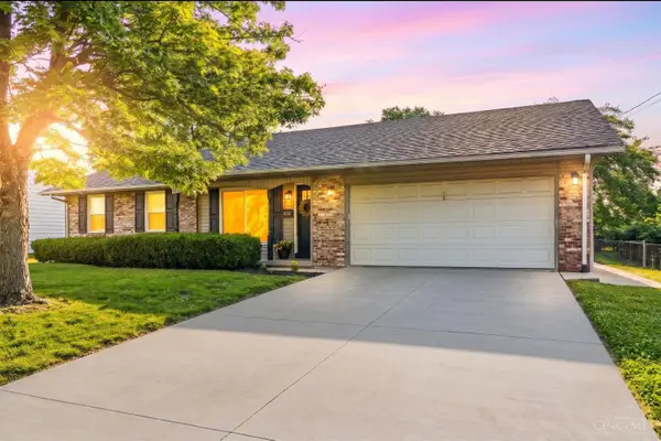 502 Cranewood Dr, Trenton, OH 45067