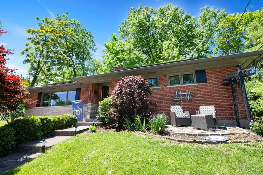 1325 Holman View Drive, Wyoming, OH 45215 - #3