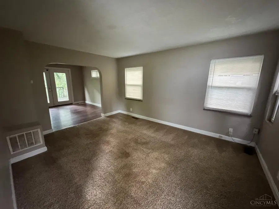 2484 Montana Avenue, Cincinnati, OH 45211 - #2