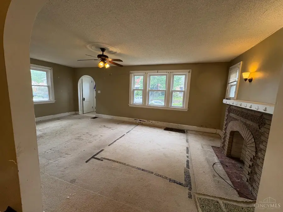 1083 Benz Avenue, Cincinnati, OH 45238 - #2
