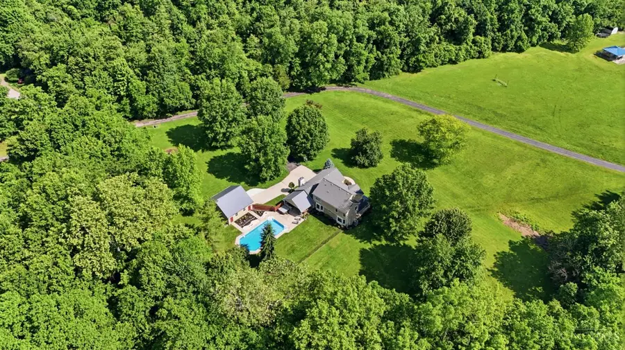 2215 Trappers Knoll Drive, Batavia, OH 45103 - #3