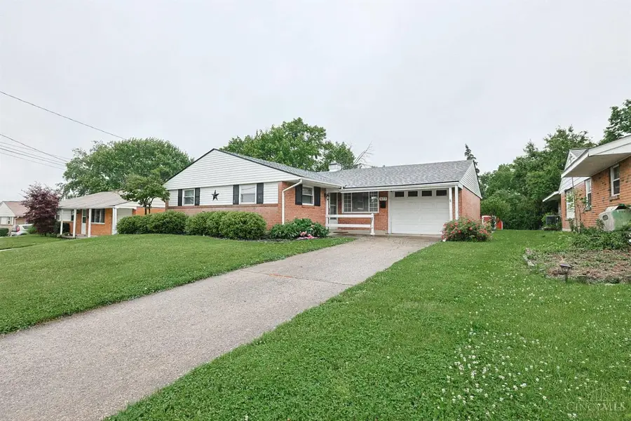 877 Tivoli Lane, Springdale, OH 45246 - #2