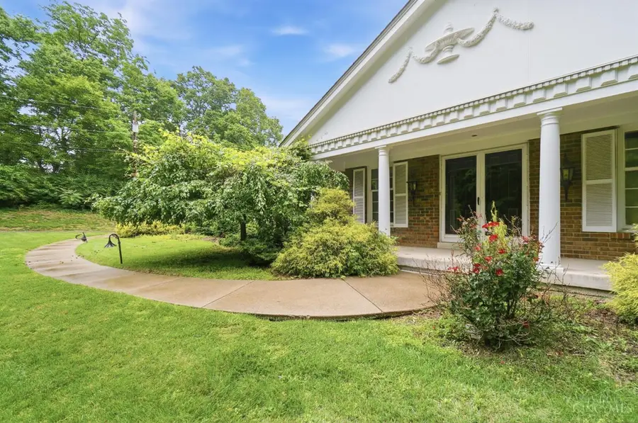 4 Beechurst Woods Lane, Cincinnati, OH 45233 - #3