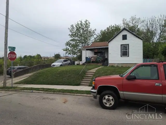 63 S Plaza Avenue, Dayton, OH 45417 - #3