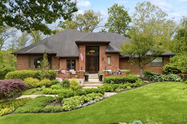 8711 Toftrees Lane, Springboro, OH 45066