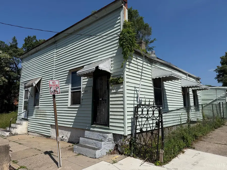 830 Livingston Street, Cincinnati, OH 45214 - #2