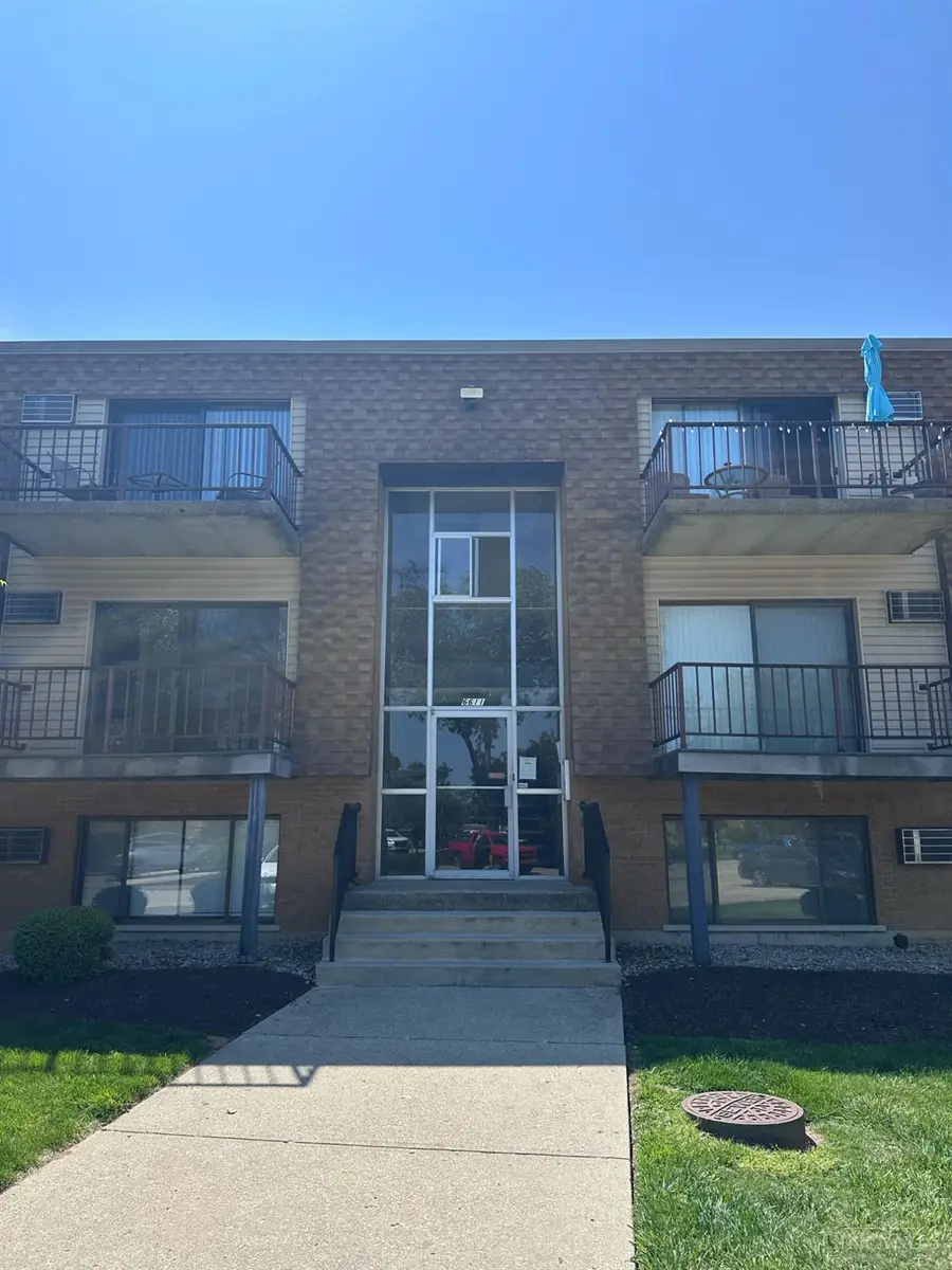 6611 Hearne Road #101, Green, OH 45248 - #2