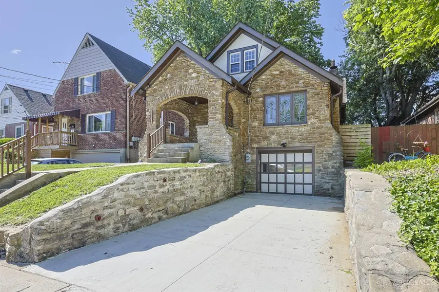 6609 Merwin Avenue, Cincinnati, OH 45227 - #2