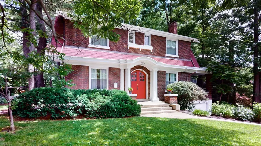 756 Clinton Springs Avenue, Cincinnati, OH 45229 - #3