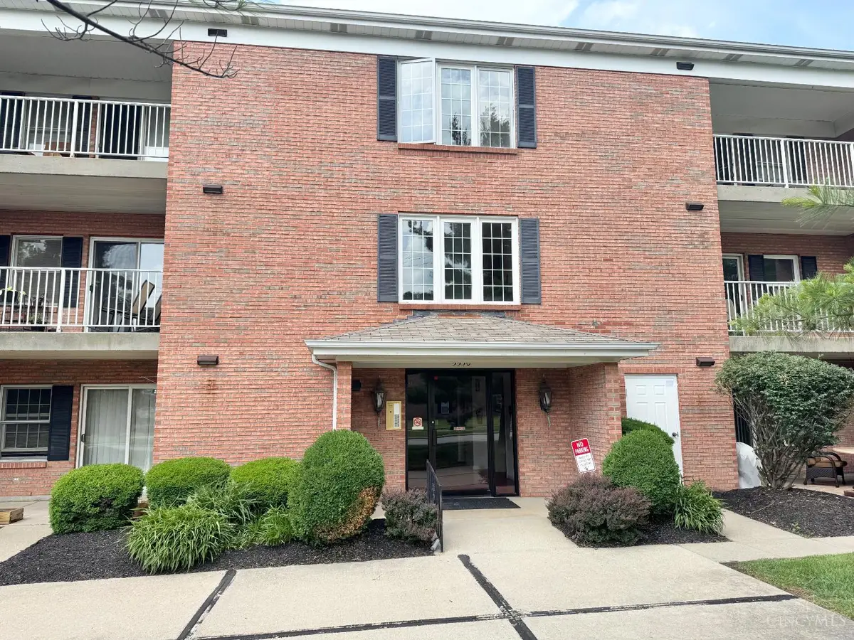 5530 Westwood Northern Boulevard, Cincinnati, OH 45248 - #1