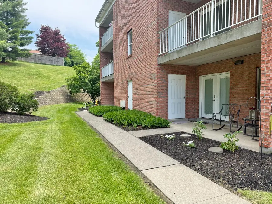 5530 Westwood Northern Boulevard, Cincinnati, OH 45248 - #3