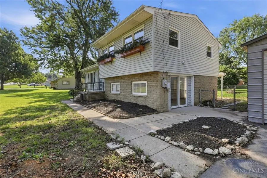 6611 Hendrickson Road, Middletown, OH 45044 - #3
