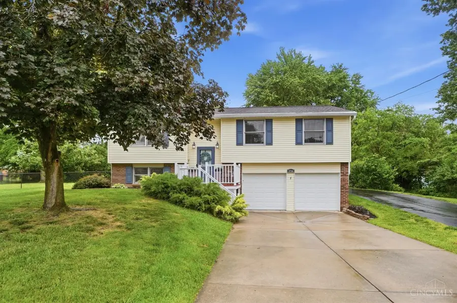5766 Richland Circle, Day Heights, OH 45150 - #2
